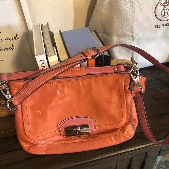 Coach Handbags - COACH 🩷 handbag